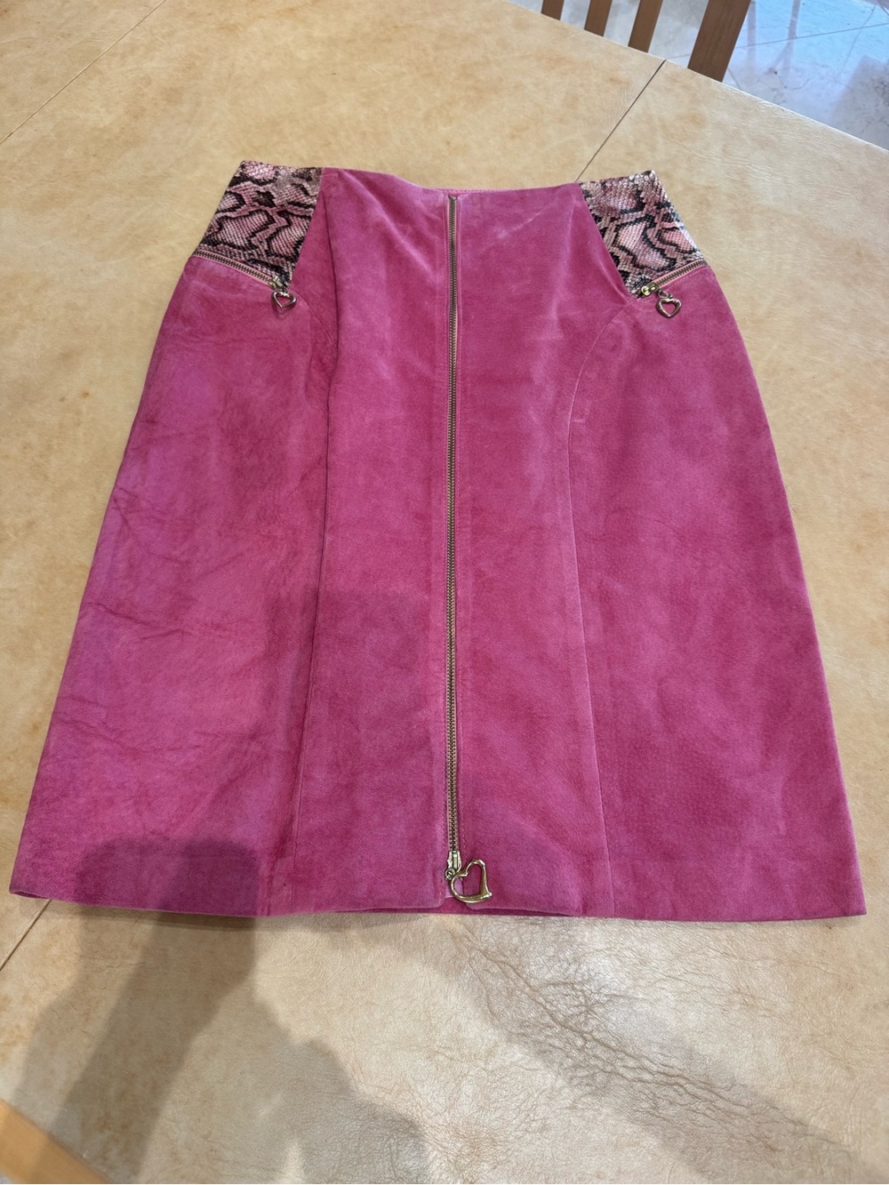 PRICE DROP: NW/OT, EREZ, MADE in the USA, lined, ZIP-FRONT SUEDE SKT w/SNAKE, 4